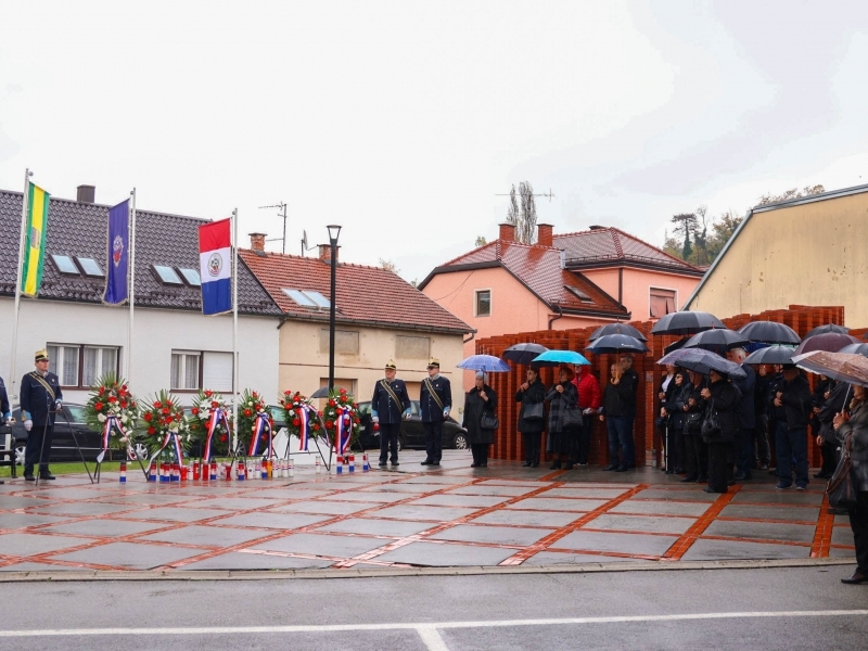Požega: Odana počasti uoči Dana sjećanja na žrtve Domovinskog rata i Dana sjećanja na žrtvu Vukovara i Škabrnje