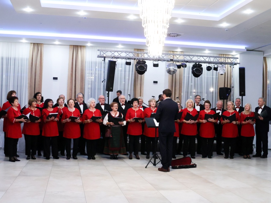 Tradicionalna Lička večer okupila tristo Ličana i njihovih gostiju