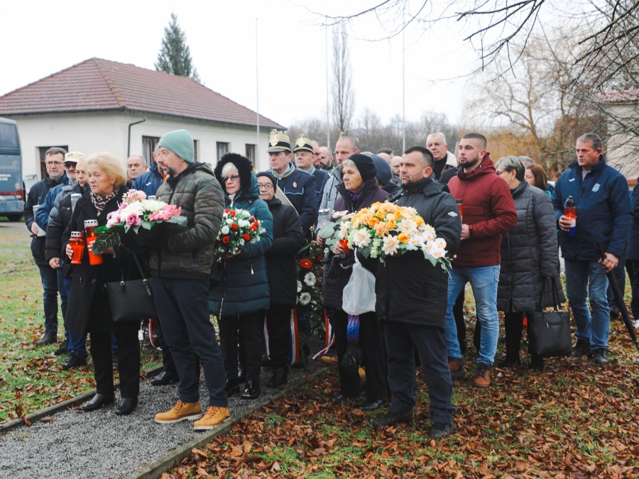 U Španovici obilježena 33. obljetnica pogibije četvorice hrvatskih branitelja 63. “A“ samostalne gardijske bojne ZNG-a Požega