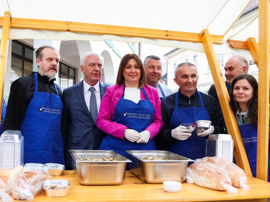 Tradicionalno druženje i podjela posnih obroka na Veliki petak