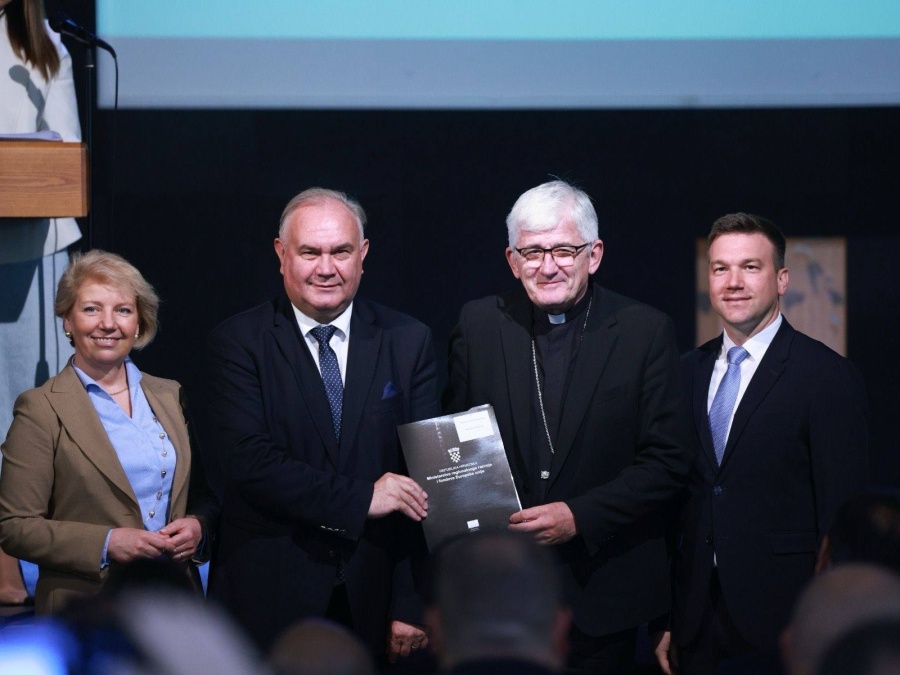 Požeško-slavonskoj županiji uručen ugovor iz Programa prekogranične suradnje Hrvatske i Bosne i Hercegovine