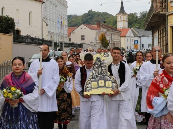 Proslavljena svetkovina svete Terezije, zaštitnice požeške Katedrale i grada Požege