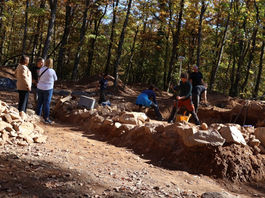 Nevjerojatno otkriće arheologa u Vetovu: Pronađena grobnica iz 8. stoljeća prije Krista