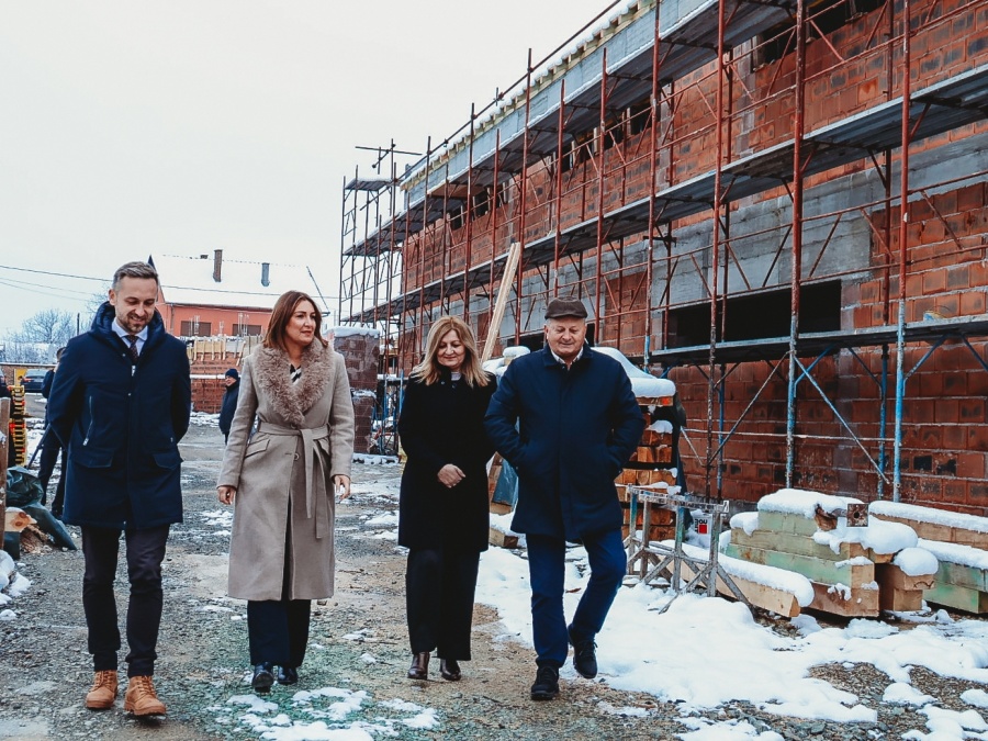 Napredak radova: Ministar Piletić obišao gradilište Centra za starije u Jakšiću