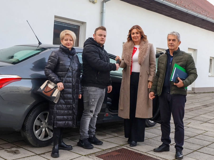 Važan korak u jačanju skrbi za hrvatske branitelje: Županija ustupila vozilo mobilnom timu