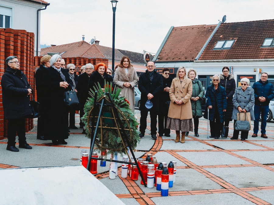 Božić s praznim mjestom za stolom: Predbožićni susret roditelja poginulih hrvatskih branitelja