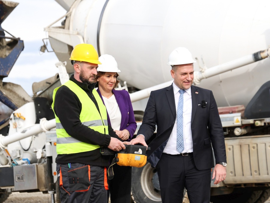 Položen kamen temeljac za hladnjaču za voće i povrće u Požegi: „Hvala Požeško-slavonskoj županiji na vjeri u budućnost hrvatske poljoprivrede“