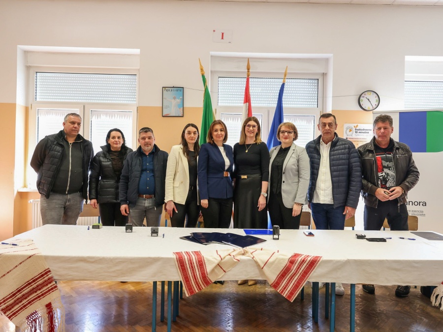 Rekonstrukcija Područne škole Gradac dio investicijskog ciklusa koji obuhvaća dvanaest škola