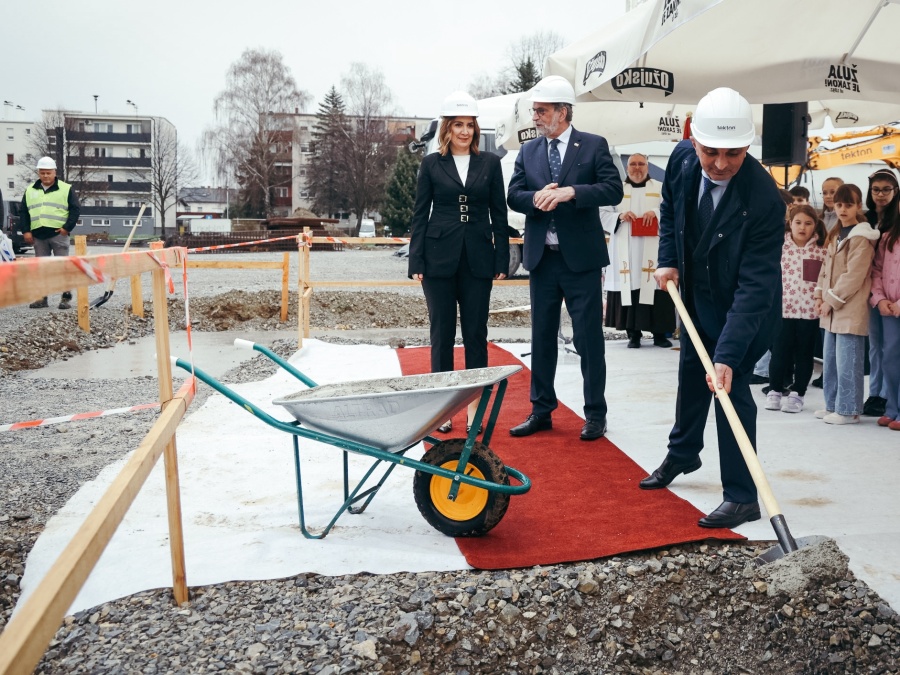 Položen kamen temeljac za osnovnu školu u Babinom viru, imat će osam učionica za posebna odjeljenja
