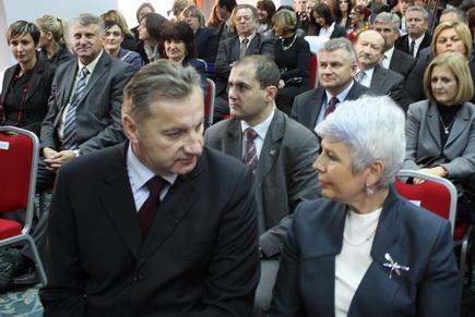 ugovor_zagreb_04