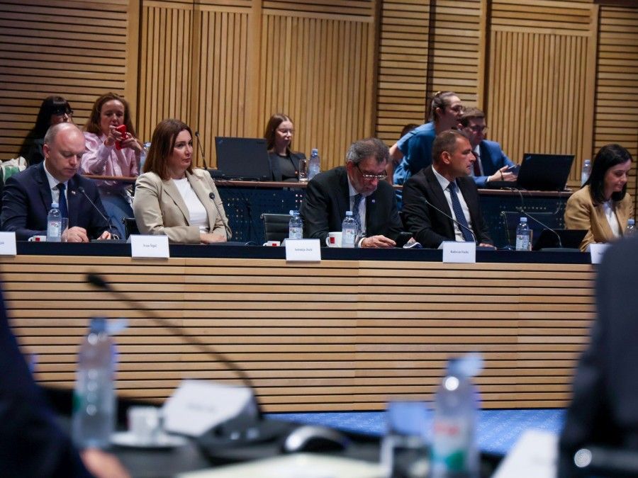 Jozić na sastanku s premijerom i ministrima: „Samo rast gospodarstva može pomoći smanjenju regionalnih razlika“