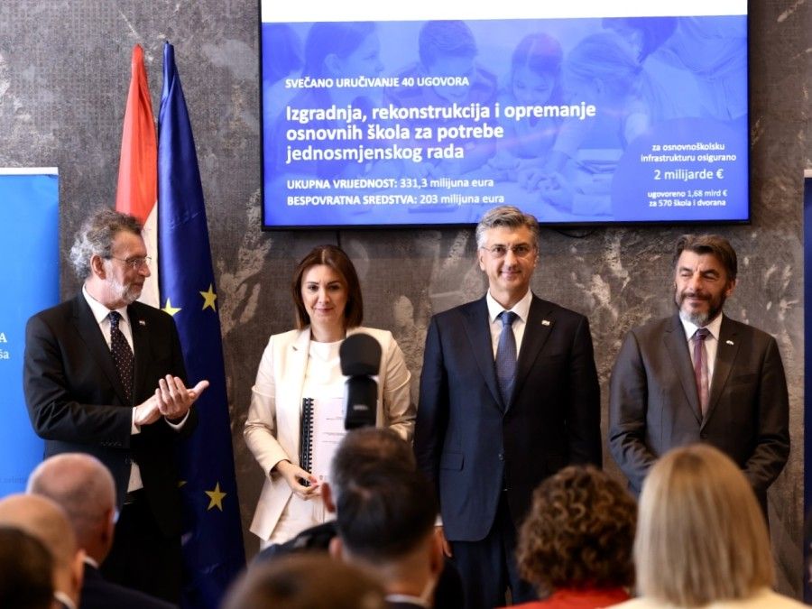 Županica Jozić uoči sjednice Vijeća za regionalni razvoj preuzela ugovore vrijedne 3,9 milijuna eura