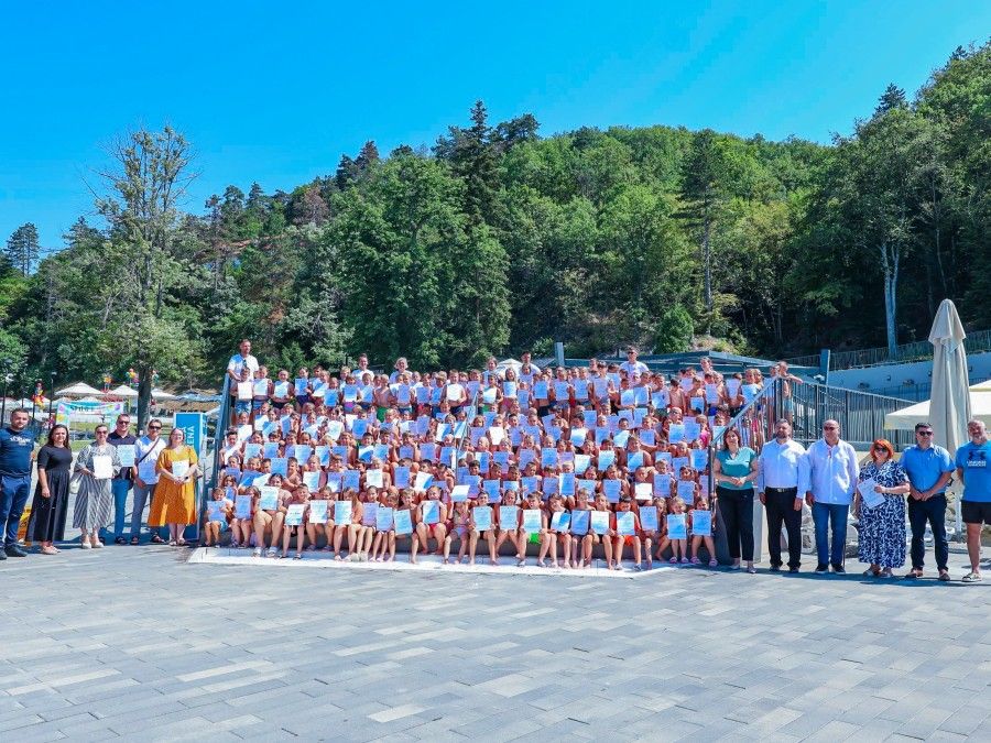 Iz školskih klupa u bazen: U županijski projekt Škole plivanja uključeno gotovo 300 učenika