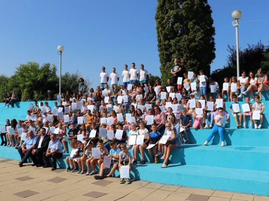 Dodjela diploma u Lipiku: U Školi plivanja sudjelovalo 300 učenika s područja županije