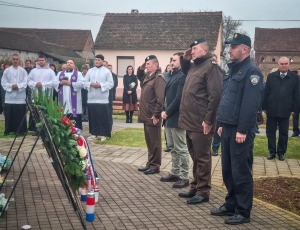 c5832853-c621-4815-8eaa-da883b521e71