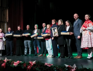 dangradapleternice0045