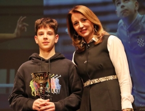 e804289a-4922-493b-883a-846da1dc8a13